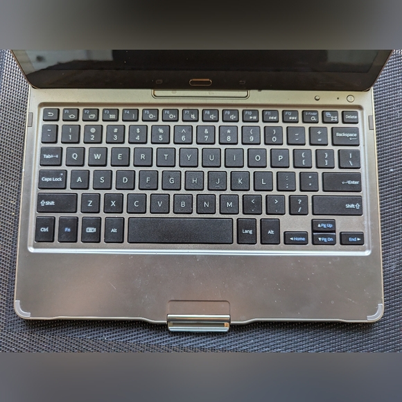 Samsung Galaxy Tab S 10.5in Titanium Bronze with keyboard - Picture 2 of 5